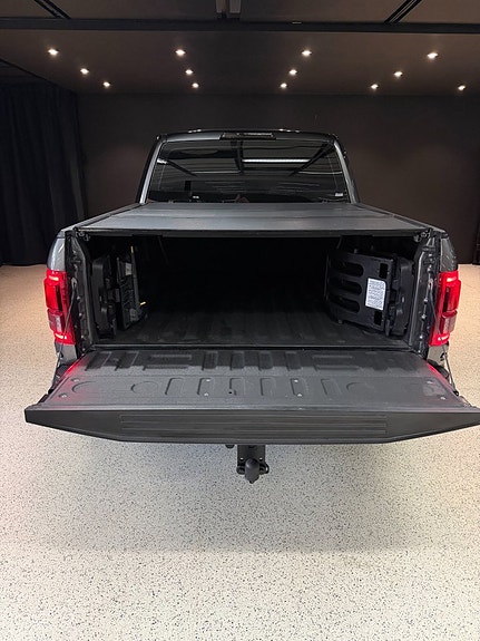 Ford F-150 11 of 22