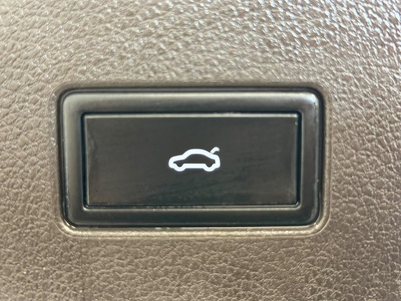 Volkswagen Passat 22 of 24