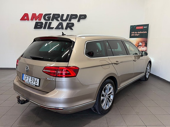 Volkswagen Passat 16 of 24
