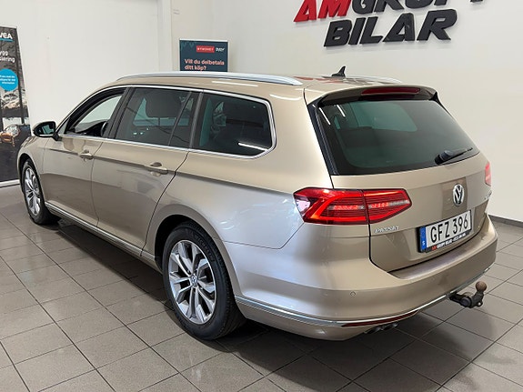 Volkswagen Passat 6 of 24