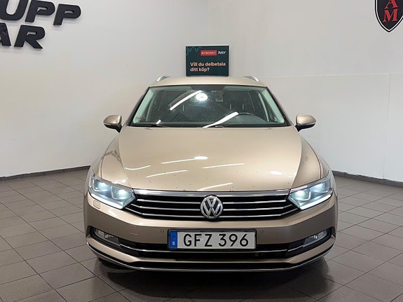 Volkswagen Passat 8 of 24