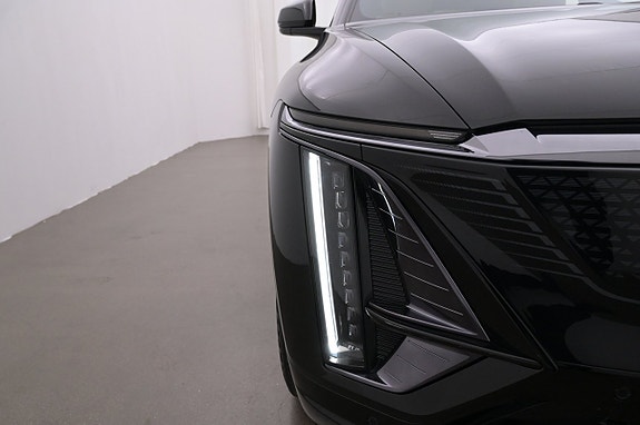 Cadillac Lyriq 26 of 27