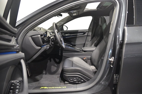 Porsche Panamera Turbo 14 of 18