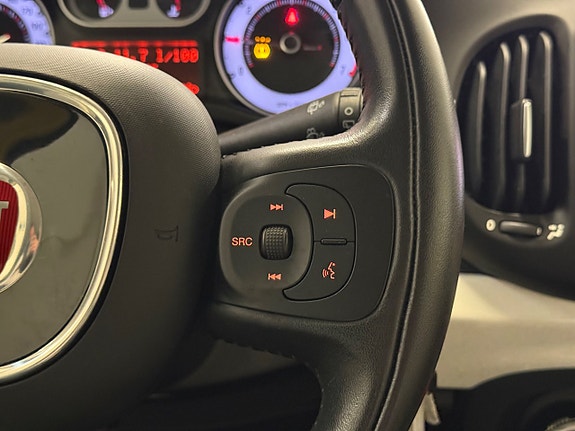 Fiat 500L 25 of 30