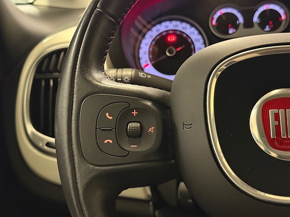 Fiat 500L 22 of 30