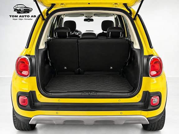 Fiat 500L 7 of 30