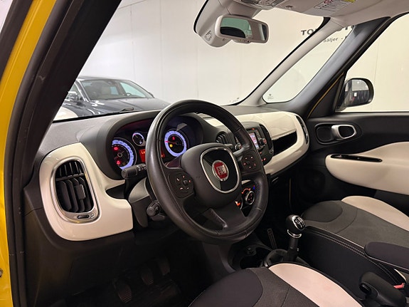 Fiat 500L 11 of 30