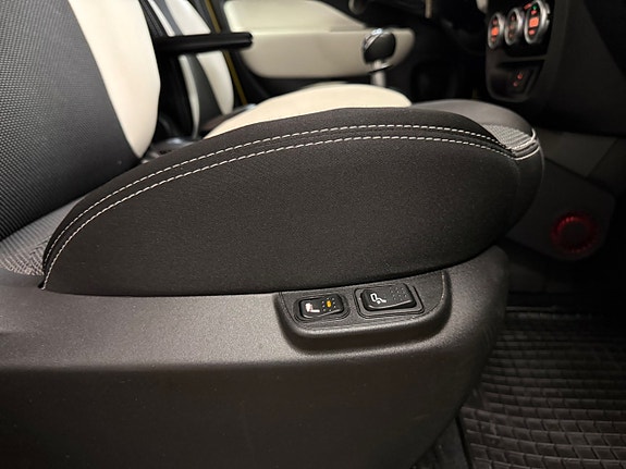 Fiat 500L 17 of 30