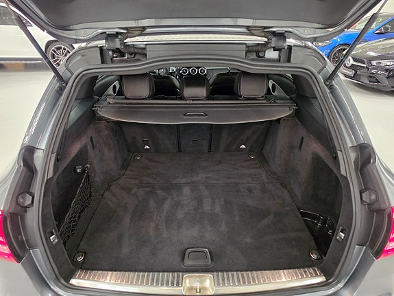 Mercedes-Benz C200 8 of 24