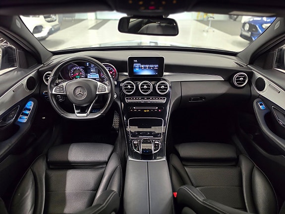 Mercedes-Benz C200 12 of 24