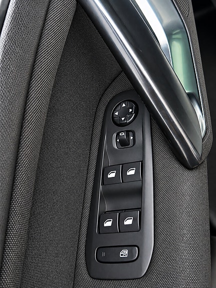 Peugeot 308 SW 16 of 20