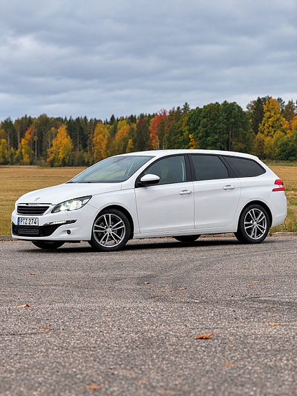 Peugeot 308 SW 2 of 20