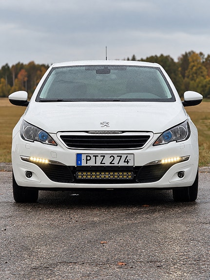 Peugeot 308 SW 3 of 20