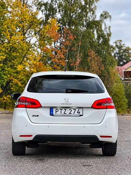 Peugeot 308 SW 6 of 20