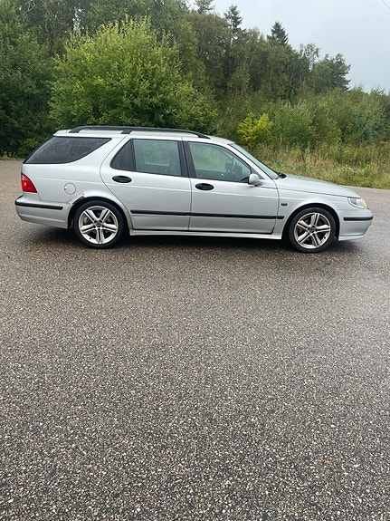 Saab 9-5 4 of 8