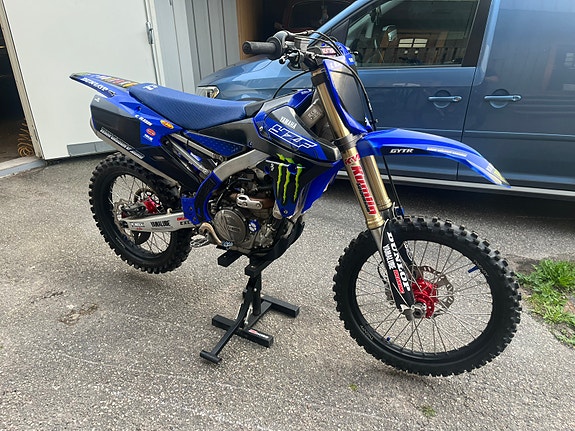Yamaha Yzf 450 2 of 4