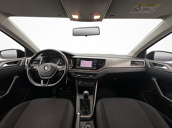 Volkswagen Polo 13 of 24