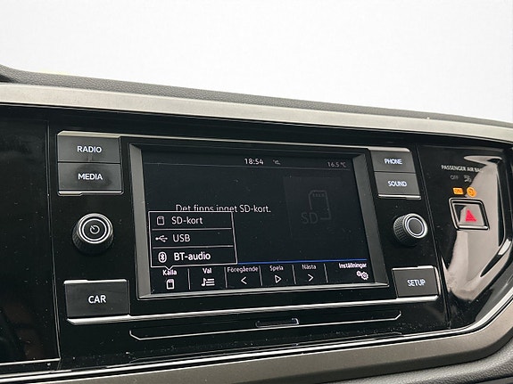 Volkswagen Polo 19 of 24