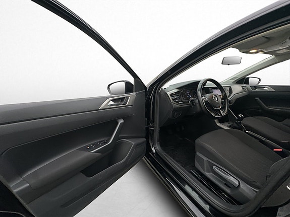 Volkswagen Polo 11 of 24
