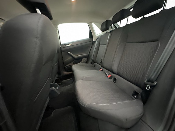Volkswagen Polo 16 of 24