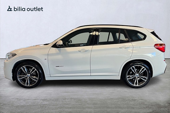 BMW X1 3 of 30
