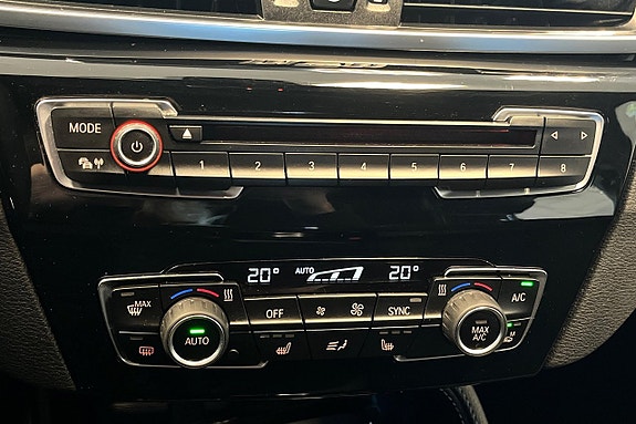 BMW X1 20 of 30