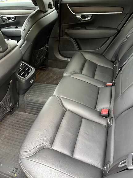Volvo V90 Cross Country 13 of 14