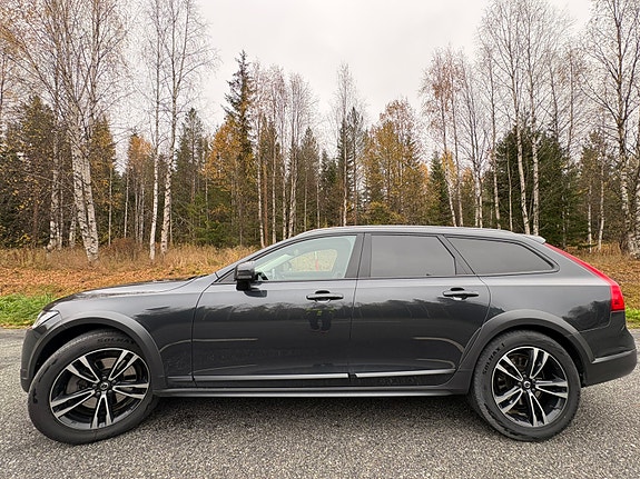 Volvo V90 Cross Country 6 of 11
