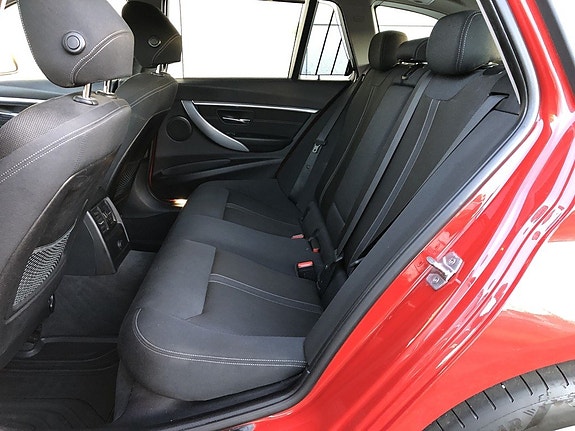 BMW 318d 6 of 19