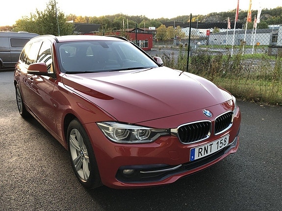 BMW 318d 4 of 19