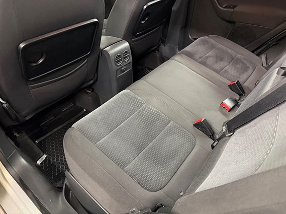 Volkswagen Golf Plus 13 of 17