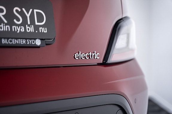 Hyundai Kona 13 of 28