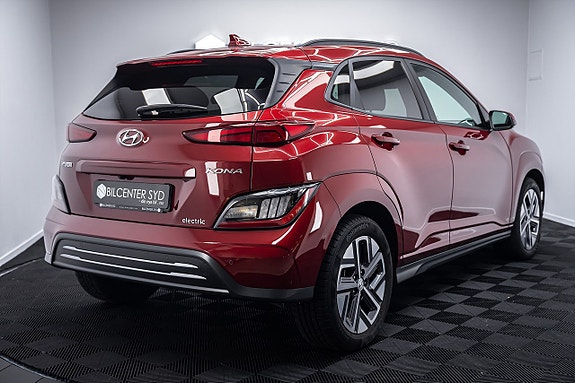 Hyundai Kona 8 of 28