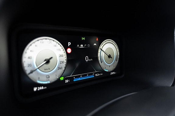 Hyundai Kona 18 of 28