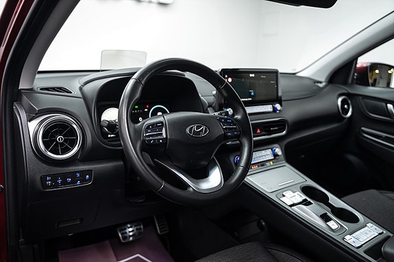 Hyundai Kona 16 of 28