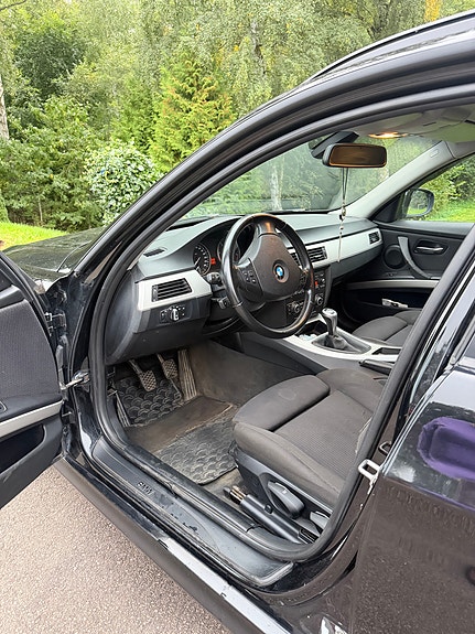 BMW 320d 5 of 9