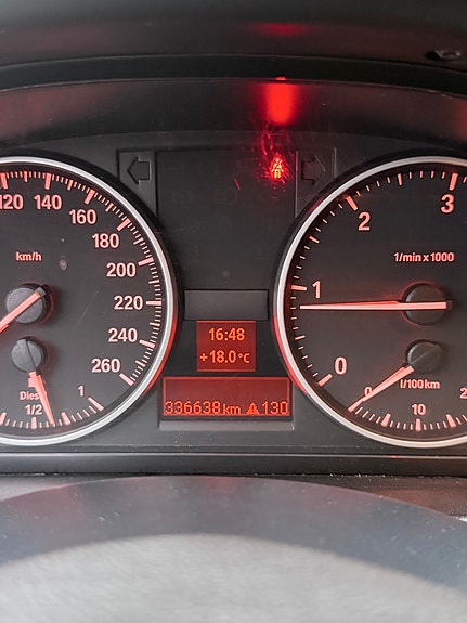 BMW 320d 8 of 9