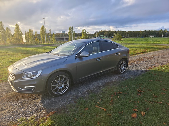 Volvo S60 5 of 10