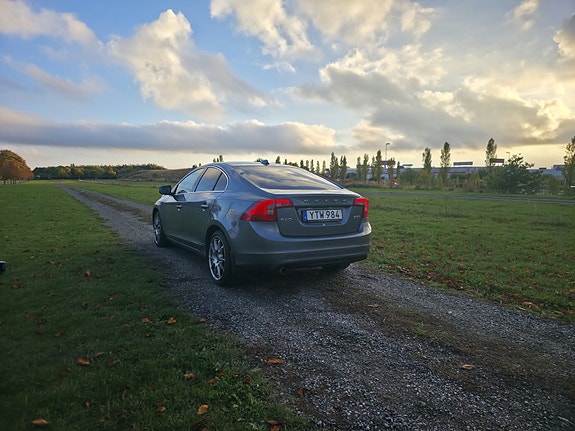 Volvo S60 4 of 10