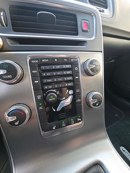 Volvo S60 8 of 10