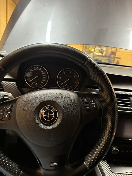BMW 325d 9 of 19