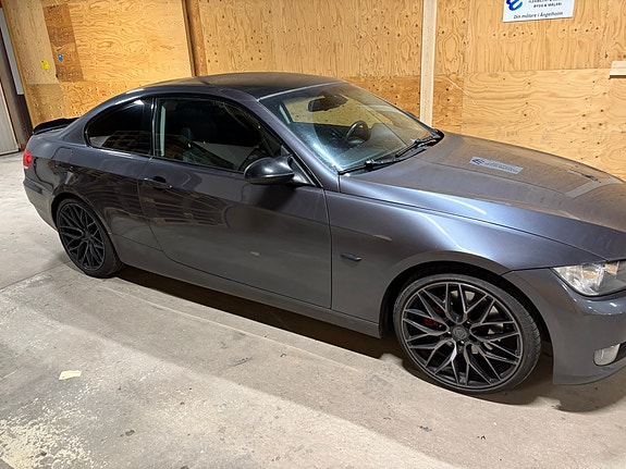 BMW 325d 18 of 19