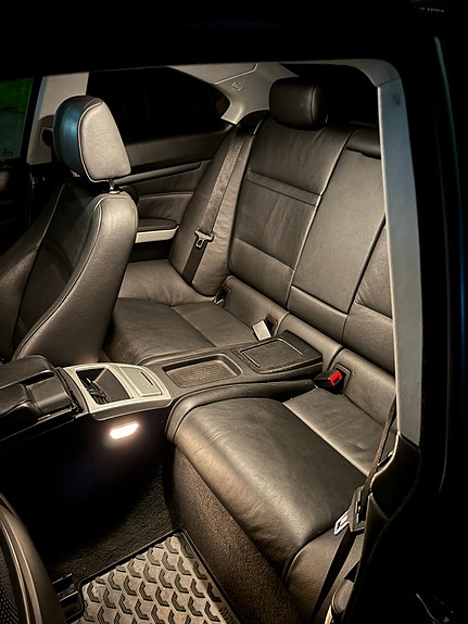 BMW 325d 12 of 19