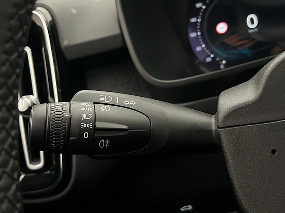 Volvo C40 17 of 30