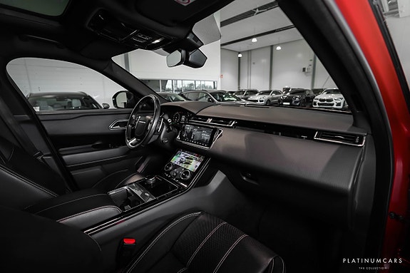 Land Rover Range Rover Velar 6 of 21