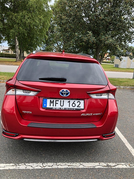 Toyota Auris 4 of 8