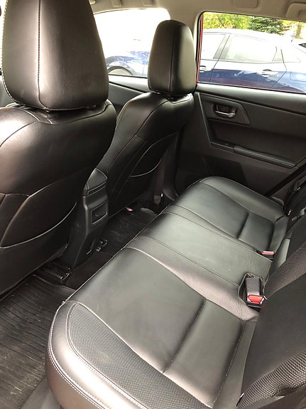 Toyota Auris 7 of 8