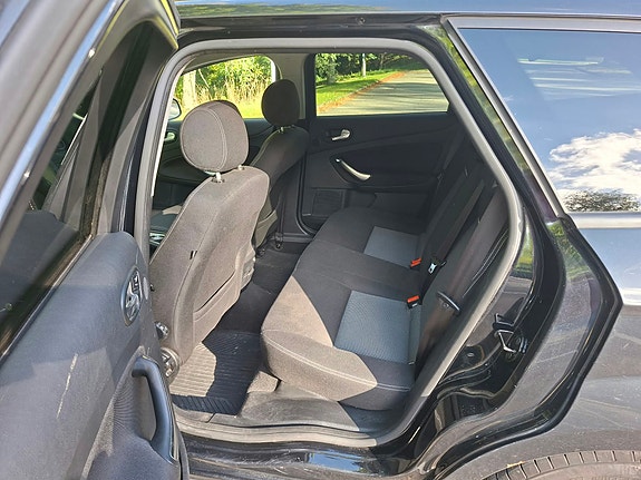Ford Mondeo 8 of 20