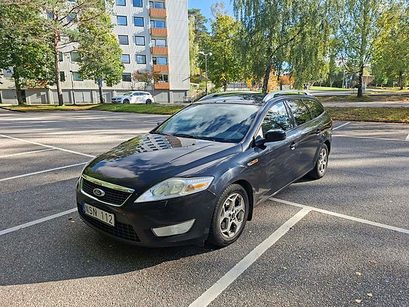 Ford Mondeo 14 of 20