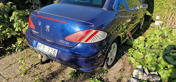 Peugeot 307 CC 15 of 16